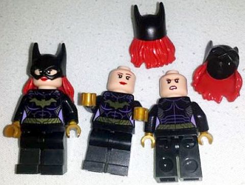 LEGO Batgirl Minifigure Details