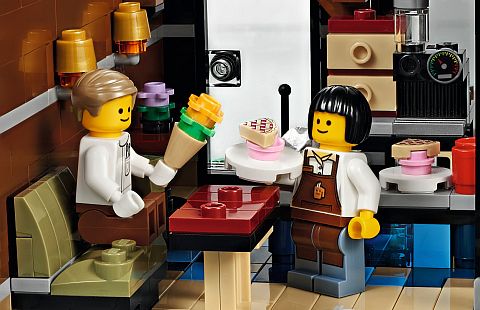 10255-lego-creator-cafe