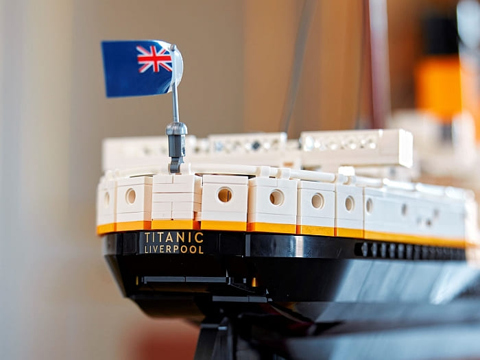 10294 LEGO Titanic Review 8