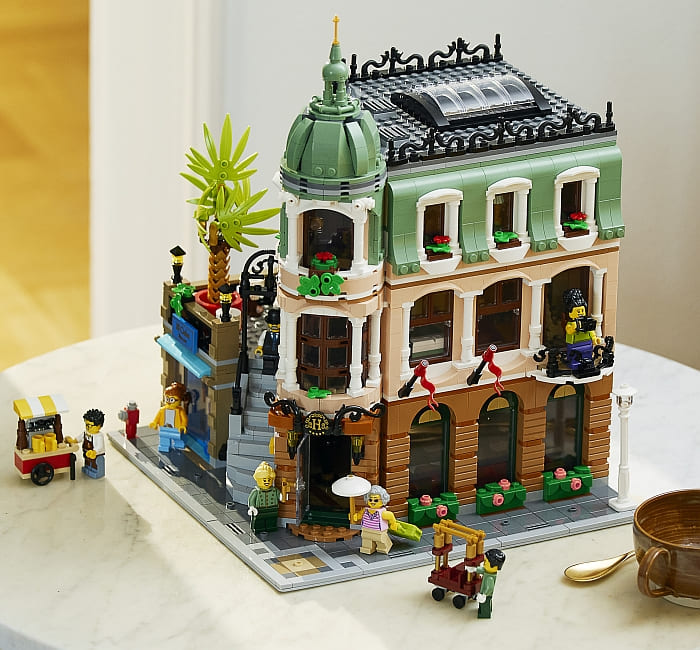 10297 LEGO Modular Building 18