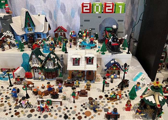 LEGO Winter Village Facebook Group 16