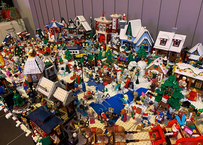 LEGO Winter Village Facebook Group 4