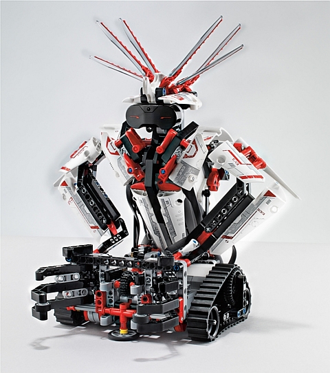 LEGO Mindstorms EV3 Robot 2