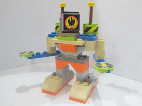 LEGO Robot MOC 2 by Fikko