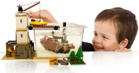 LEGO Fish-Tank Play Features