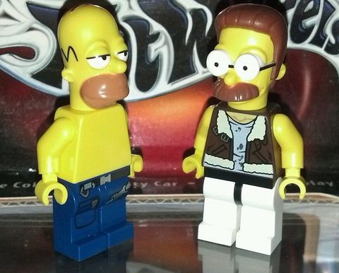 LEGO Simpsons Minifigures Details