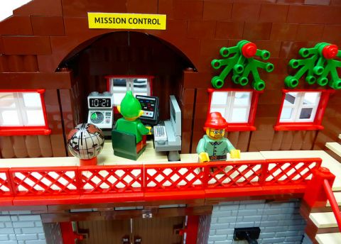 LEGO Santa's Workshop Mission Control