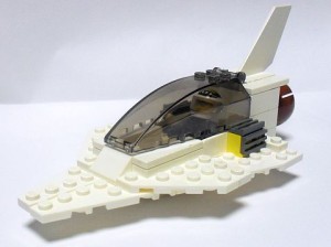 Building LEGO spaceships – the basics