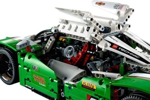 #42039 LEGO Technic Race Car Functions