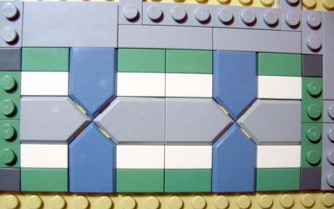 #10251 LEGO Creator Brick Bank 9