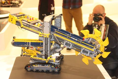 2016 German Toy Fair LEGO Technic - Photo by PromoBricks