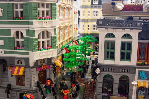LEGO Modular Kwik-E-Mart 3 by cimddwc