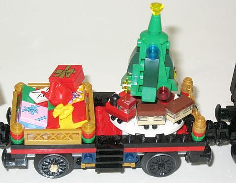 lego-holiday-train-1