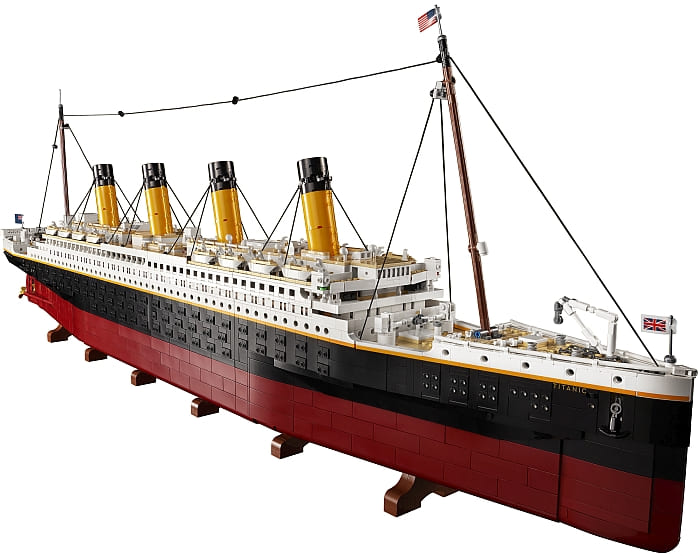 Hands on with LEGO Creator Expert 10294 Titanic, a 9,000-piece ship more  than 4 feet long [Review] - The Brothers Brick
