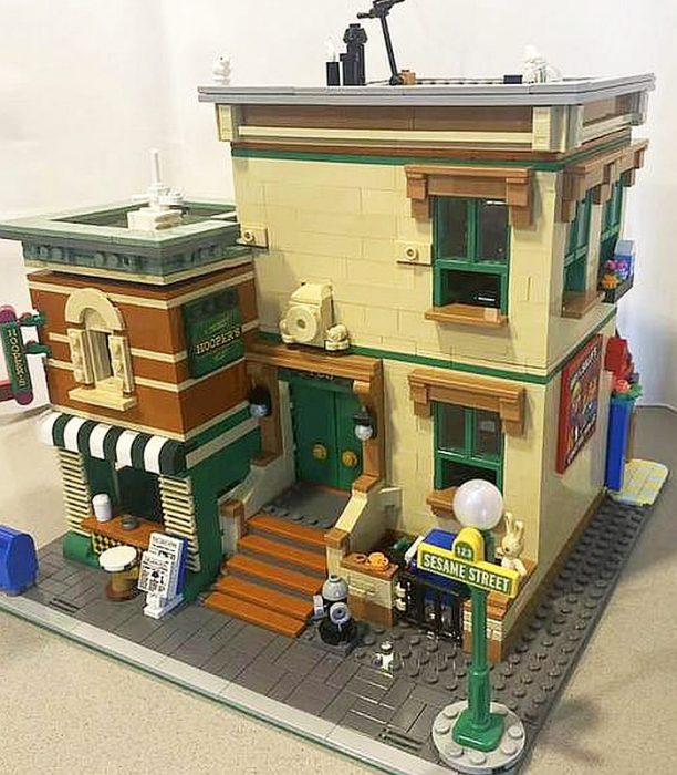 LEGO Sesame Street Modular Buildings & More!