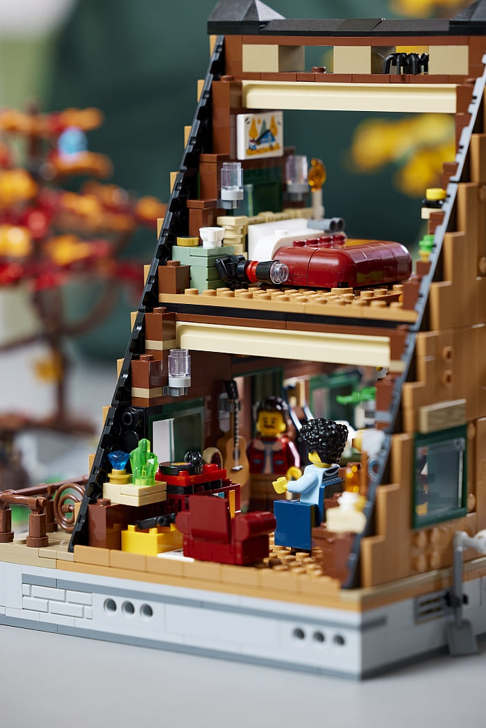 21338 LEGO Ideas Cabin 11
